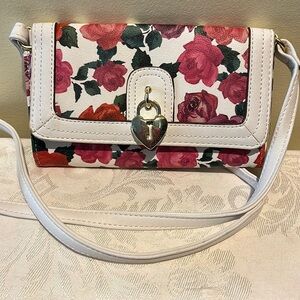 Juicy Couture  crossbody bag wallet   Floral / White Trim 8 w x 5”h x 1.5”d NWOT